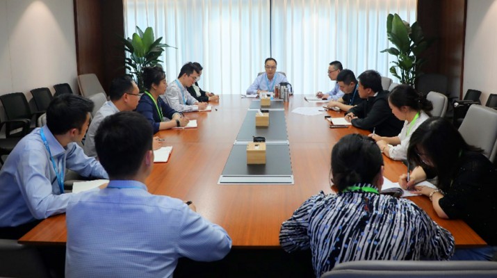 主題教育 | 楊宇宏為戰(zhàn)略規(guī)劃部、運(yùn)營(yíng)管理部黨支部講主題教育專題黨課